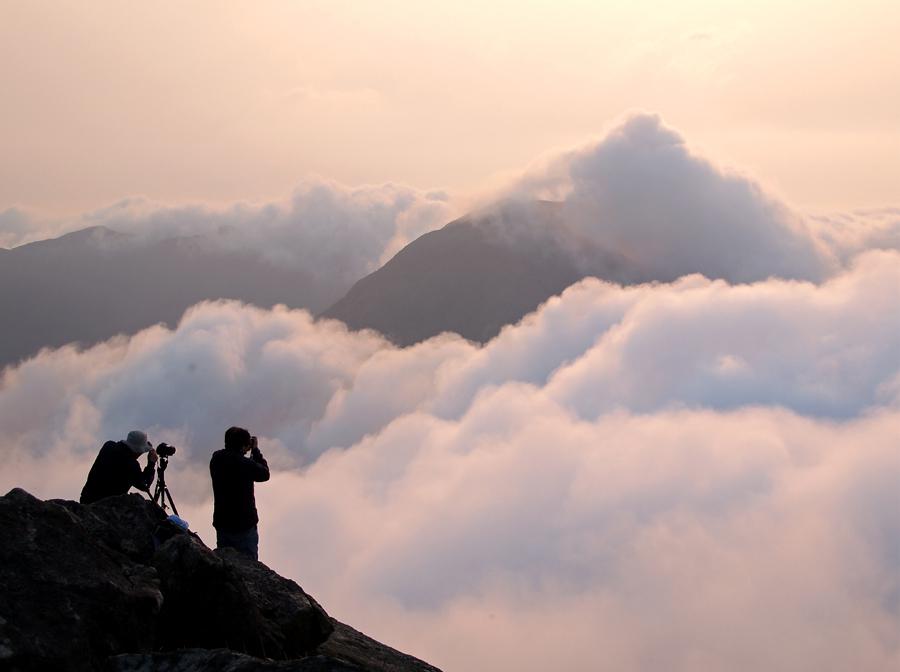 Sea of Clouds at Lantau Peak | 鳳凰山雲海