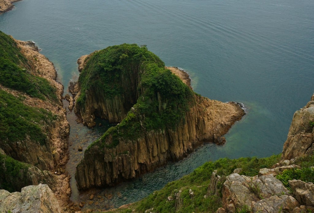 Whale Wagging Tail, Kam Chung Ngam (金魚擺尾, 吊鐘岩) at Tiu Chung Chau (Jin Island)